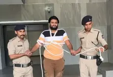 Absconding mastermind of Gondal petrol pump firing case held in Kerala