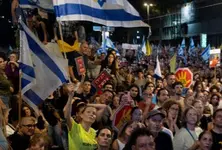 Thousands of Israelis protest, demand deal for hostages in Gaza