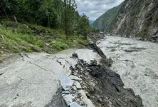 Six killed after landslide bury 2 houses in Himachal Pradesh; rescue op continues