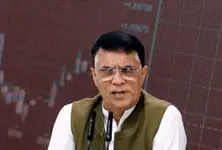 ‘Petrol Chori benefitting Nitin Gadkari’s sons’: Pawan Khera