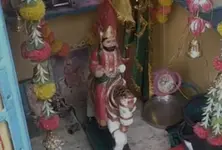 Youth vandalises Ramdevpir temple in Bapunagar, held by locals