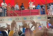 Swampy ground agitates revellers at Vadodara’s United Way Garba, refund demanded