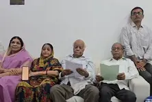 Former Prez Pratibha Patil’s family accuses Maha Minister Rawal of land grabbing in Dhule