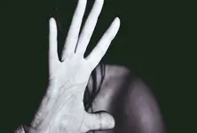 Ahmedabad man booked for assaulting wife with shovel handle on suspicion of infidelity