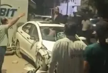 Man brandishes knife from car sunroof after accident at Sabarmati D-Cabin