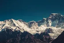 200 hikers stranded in Tibet after blizzard hits Mount Everest