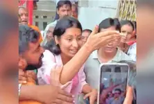 Residents protest at Naroda MLA’s office over sewage overflow issue