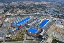 US jury orders Samsung to pay $445.5 million in patent infringement suit