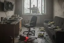 Blast during lithium battery research in Sarkhej apartment three youths injured