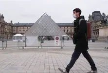 Louvre Museum shut down after robbery; French Culture Minister Rachida Dati confirms theft