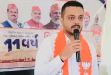 Vadodara BJP Yuva Morcha workers clash with another group over parking dispute settle later