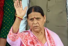 Bihar polls Rabri Devi Misa Bharti urge people to vote for change