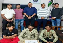 Vastrapur police nab trio who stole jewellery worth ₹4 lakh posing as house cleaners