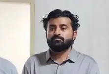 Ahmedabad court cancels bail of folk artist Devayat Khavad in cheating case