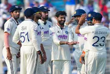 Jadeja takes 4 as South Africa reduced to 93/7, lead India by 63 runs in 1st Test