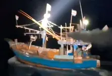 Pakistani boat ‘Al Madina’ intercepted with 9 crew members from the Arabian Sea, to be brought to Porbandar