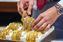 Gold, silver continue to touch new highs as US dollar weakens