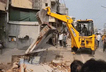 GSRDC clears more than 200 illegal structures from Halol-Shamlaji Highway in Panchmahal