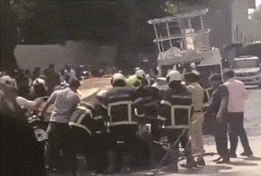 Mumbai metro pillar slab collapses in Mumbai’s Mulund, auto and car crushed, several injured