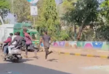 Auto driver stabbed after confronting men who threatened son in Bapunagar, 4 booked