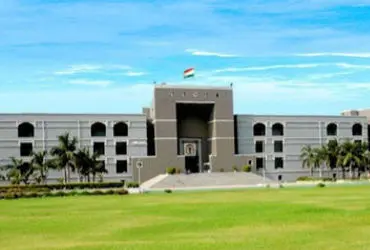 Gujarat HC restores ₹4 lakh award to family of man who died falling from train in 1998