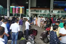 2 US nationals detained at Srinagar airport for carrying banned satellite phone