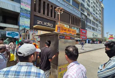 AMC fines Ranip panipuri vendor ₹10,000 after woman alleged bone piece in the food