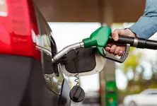 Fuel and CNG price hike increases commuting costs in Ahmedabad