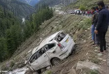 Two tourists from Ahmedabad die after car falls into gorge near Pahalgam in Kashmir