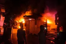 Massive fire breaks out in Thane market, firefighter, security guard killed