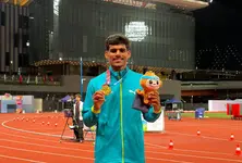 Gujarat teen Rahul Jakhar wins gold, shatters national record at Asian U-20 championships