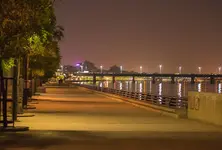 Suicide attempt by family thwarted by alert bystanders on Sabarmati Riverfront