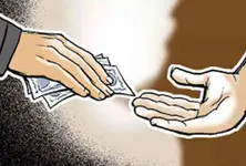 ACB traps primary school headmaster, seizes ₹2.8 lakh bribe in Bhuj
