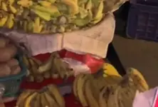 Mumbai police arrest two sellers for applying rat poison on fruit