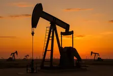 Crude oil prices surge up to 1 pc as US-Iran tensions escalate
